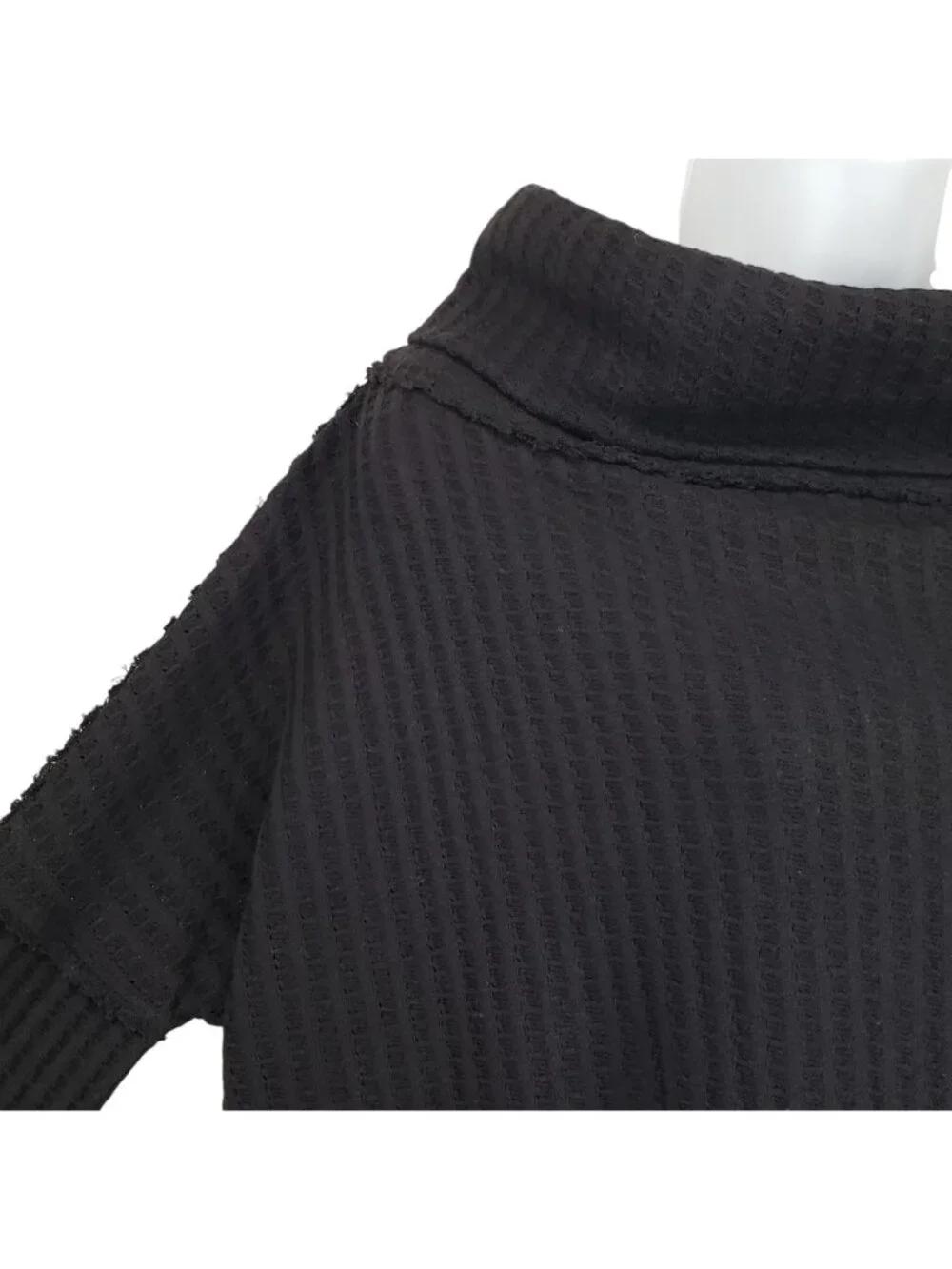 Free People Coastal Boho Beachy Oversized‎ Waffle Knit Top Split Back Blk M NWT